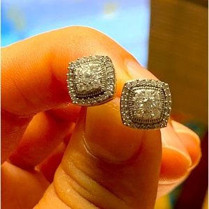 14k gold 1/2 TDW diamond earrings